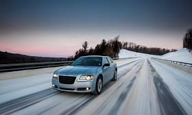 Chrysler 300 Glacier (© Chrysler Group LLC)